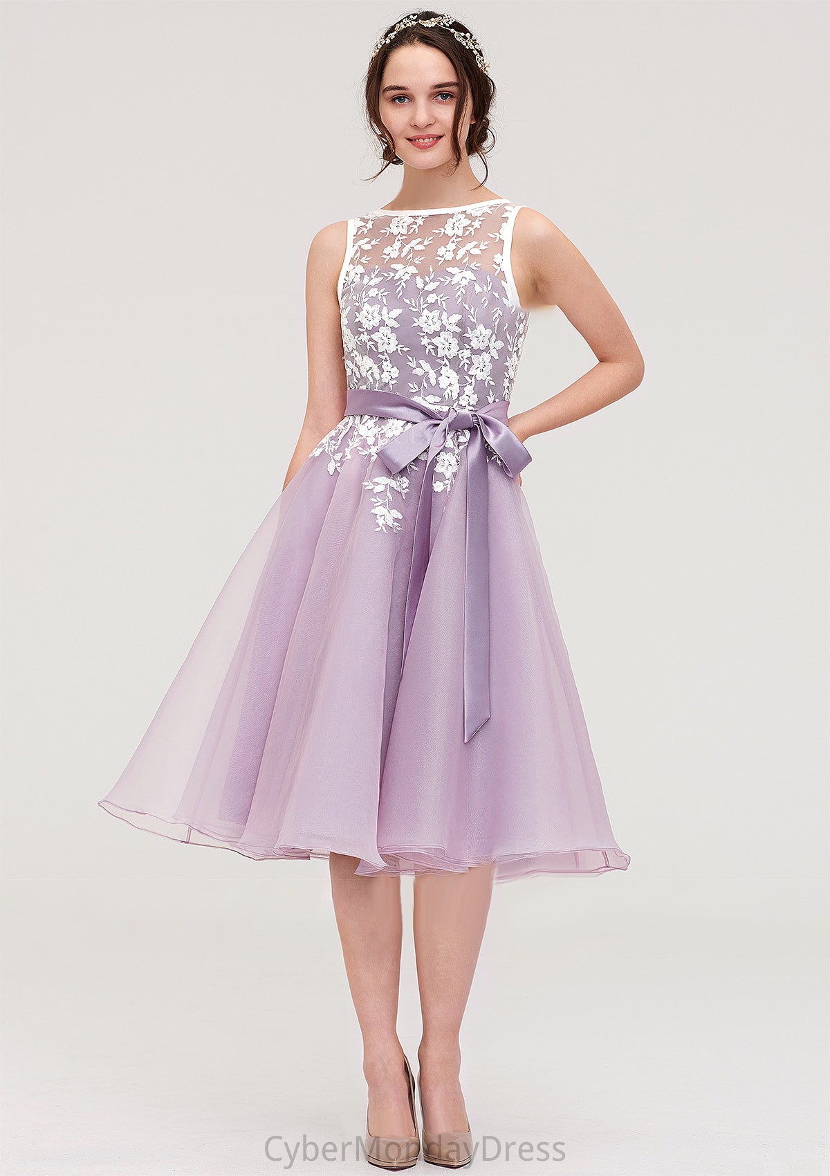 Bateau Sleeveless Organza Knee-Length A-line/Princess Bridesmaid Dresses With Sashes Lace Itzel DTP0025358