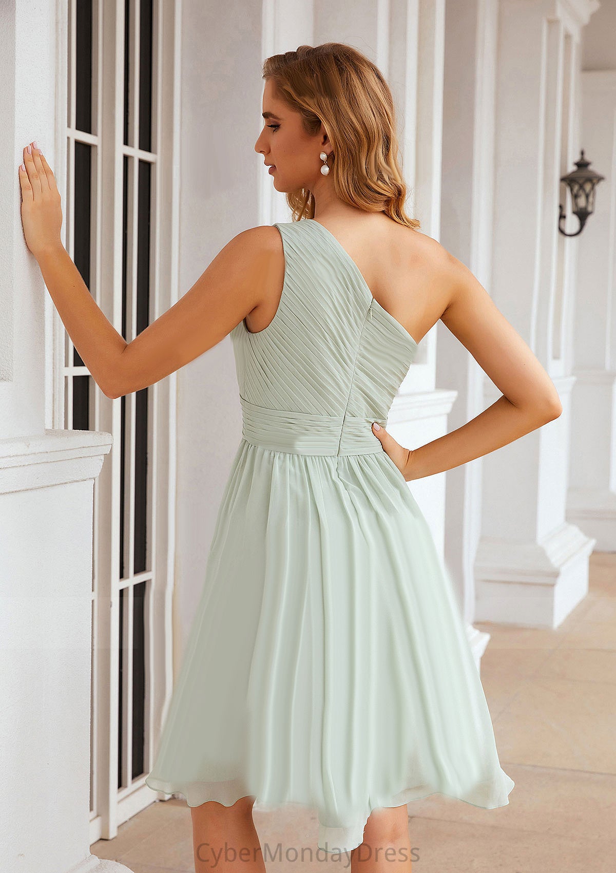 A-line One-Shoulder Sleeveless Chiffon Knee-Length Bridesmaid Dresses With Pleated Hedda DTP0025379