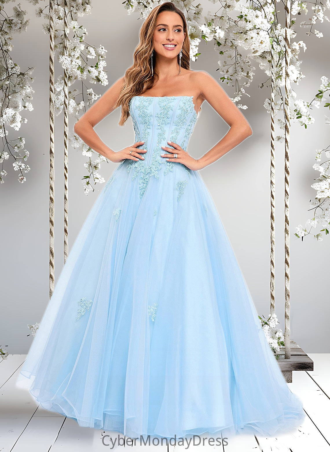 Rhianna Ball-Gown/Princess Straight Sweep Train Tulle Prom Dresses With Sequins Appliques Lace DTP0025864