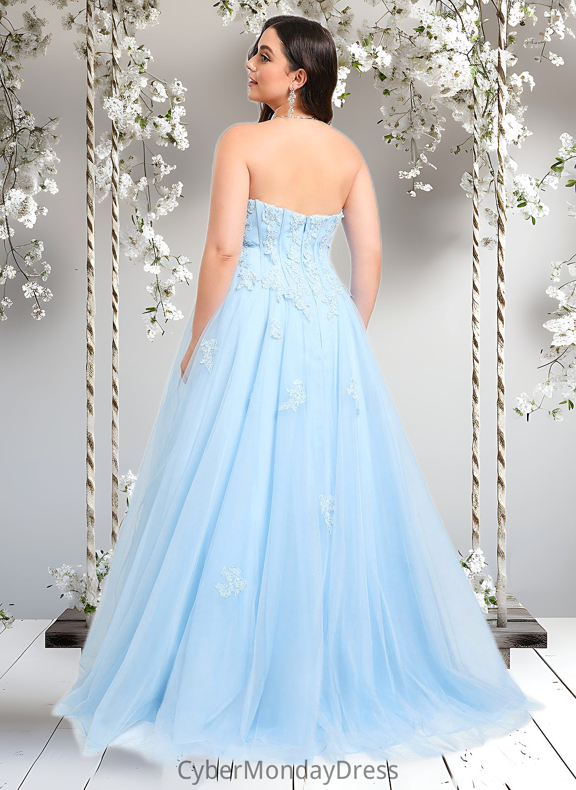 Rhianna Ball-Gown/Princess Straight Sweep Train Tulle Prom Dresses With Sequins Appliques Lace DTP0025864