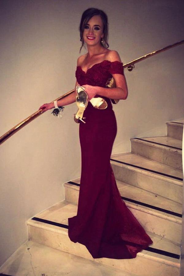 Red Sheath Sweep Train Off Shoulder Mid Back Appliques Prom Dresses