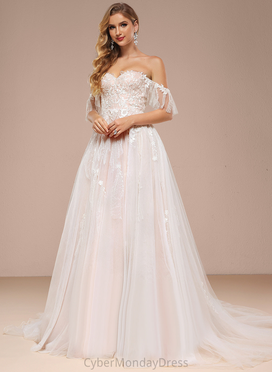 Ball-Gown/Princess Lace Dress Wedding Dresses Wedding Sequins Sweetheart Off-the-Shoulder Tulle With Ruffle Train Aleah Court