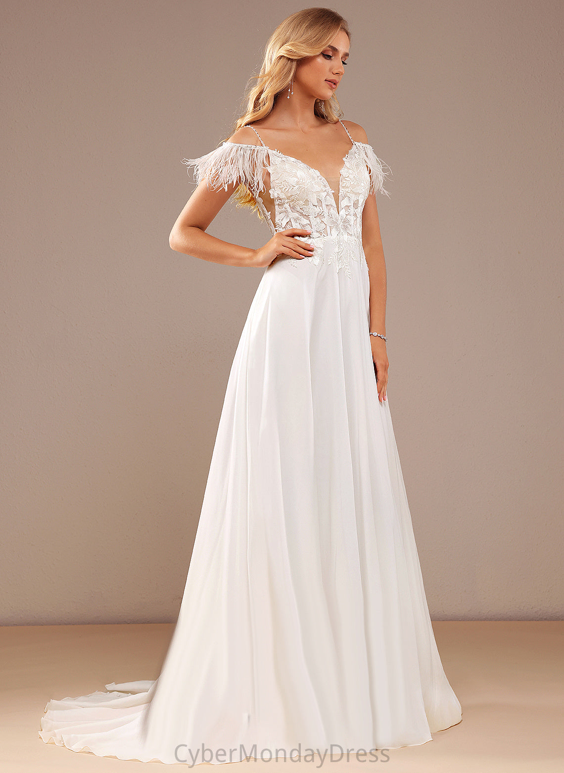 V-neck Court Train Feather Wedding Wedding Dresses Lace Journey A-Line Dress Beading With Pockets Sequins Chiffon Lace