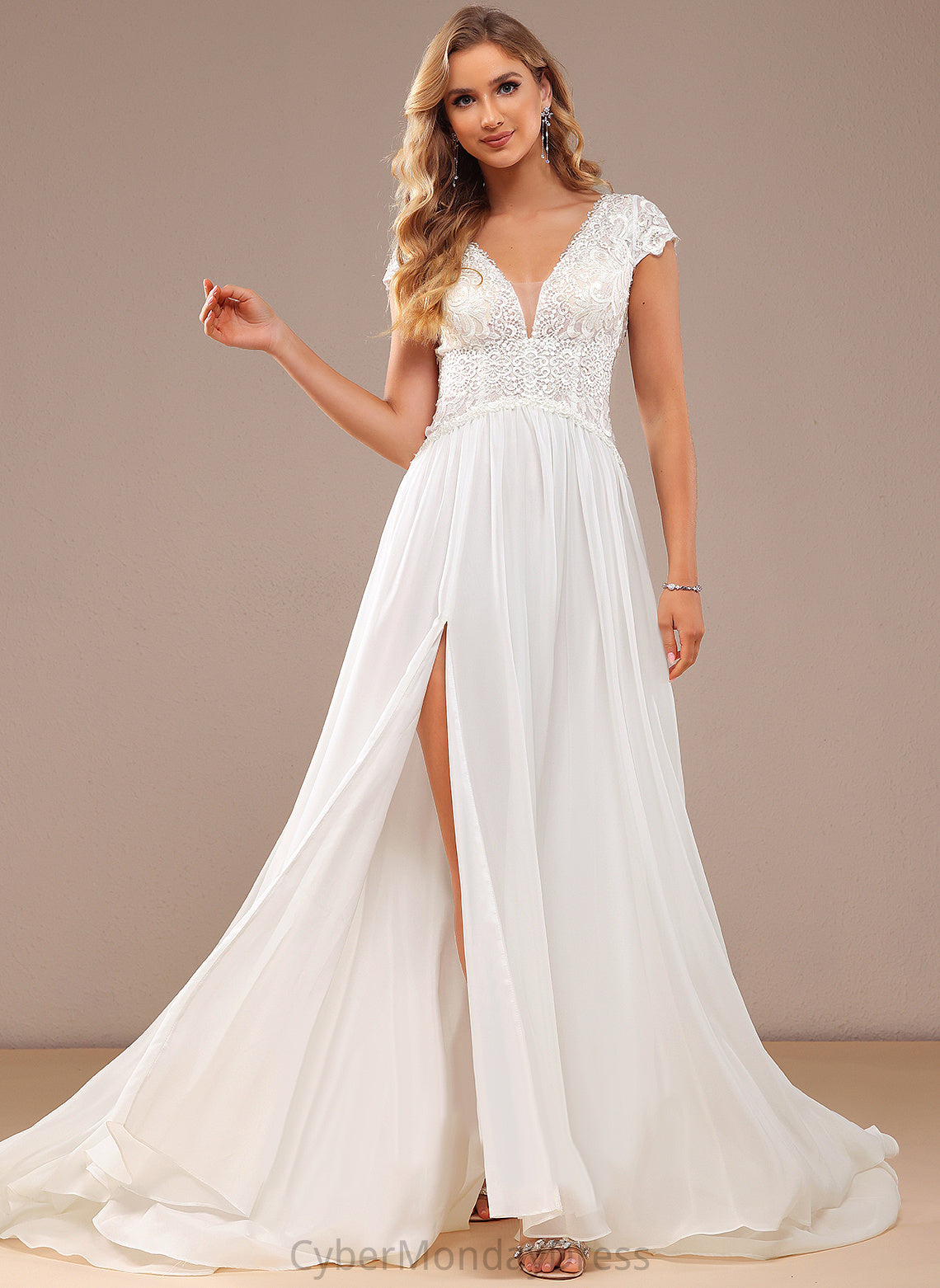 A-Line Kaylynn Split Front With Chiffon Wedding Lace Lace V-neck Dress Train Wedding Dresses Sweep