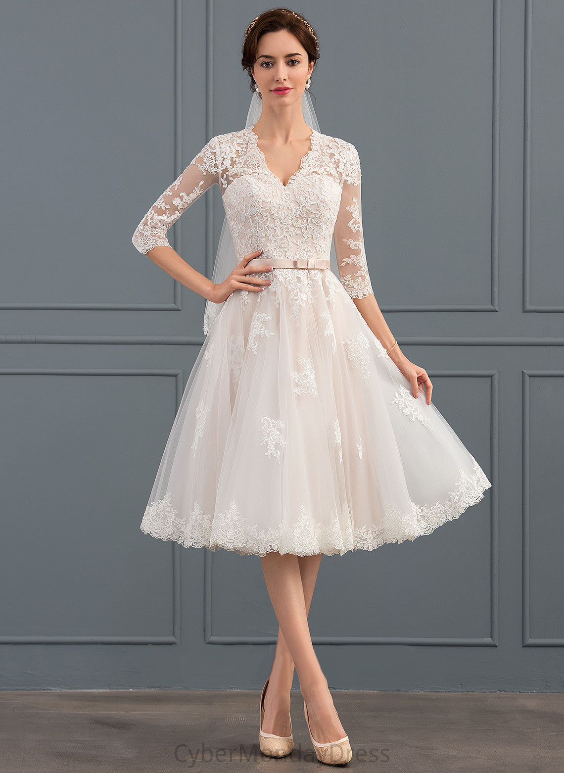 A-Line Knee-Length V-neck Wedding Bow(s) Libby Wedding Dresses Tulle Dress Lace With