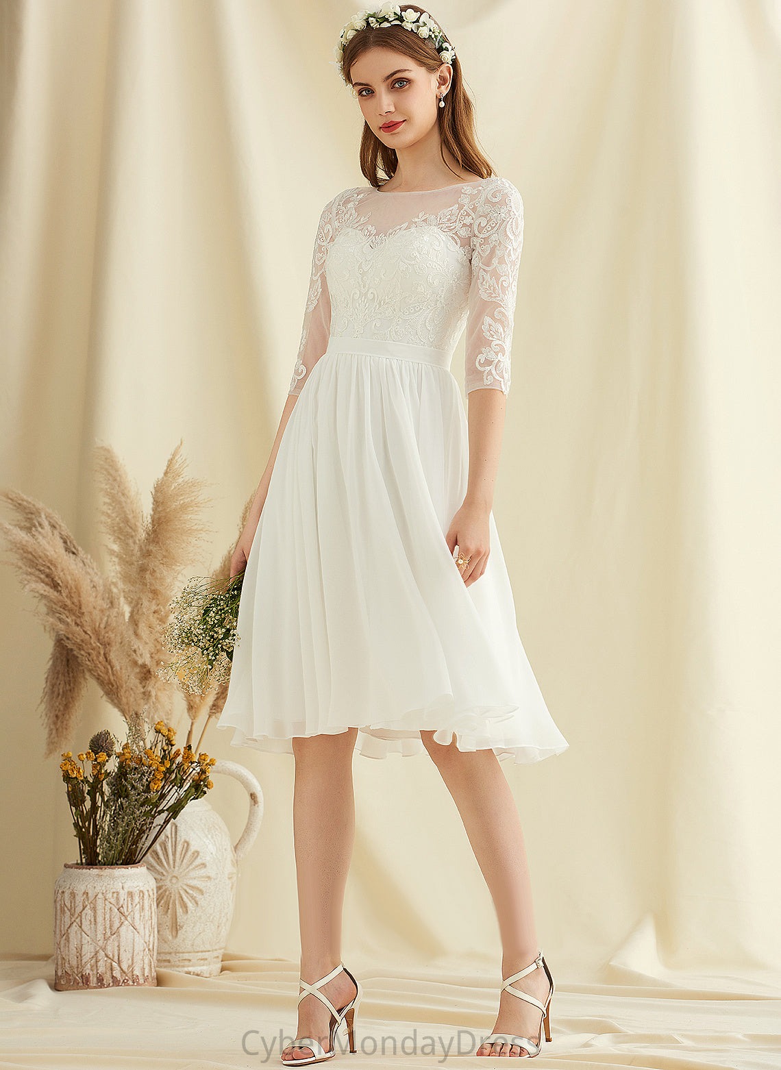 Harley Sequins A-Line Knee-Length Neck Wedding Dresses Chiffon With Lace Dress Scoop Wedding