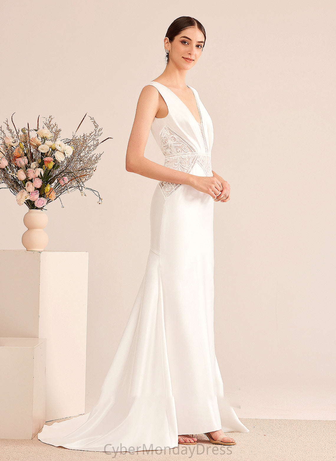 Dress Sequins Keely Wedding Train Trumpet/Mermaid With Court V-neck Wedding Dresses