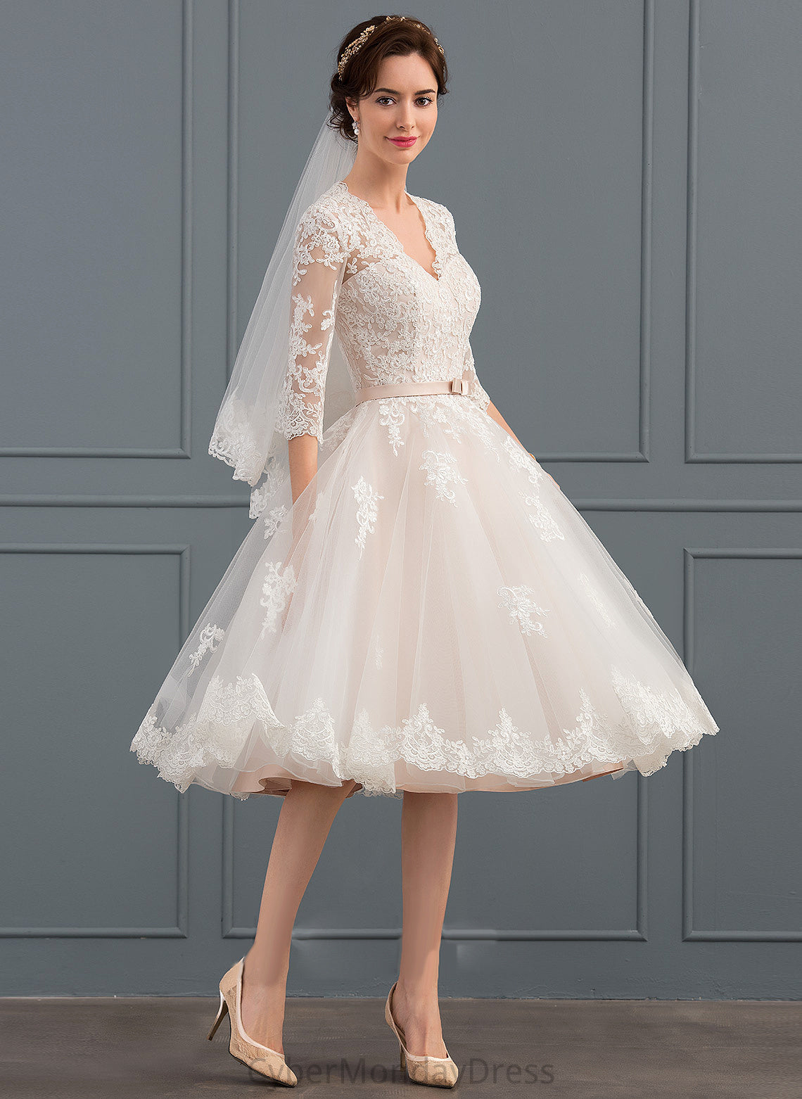 A-Line Knee-Length V-neck Wedding Bow(s) Libby Wedding Dresses Tulle Dress Lace With