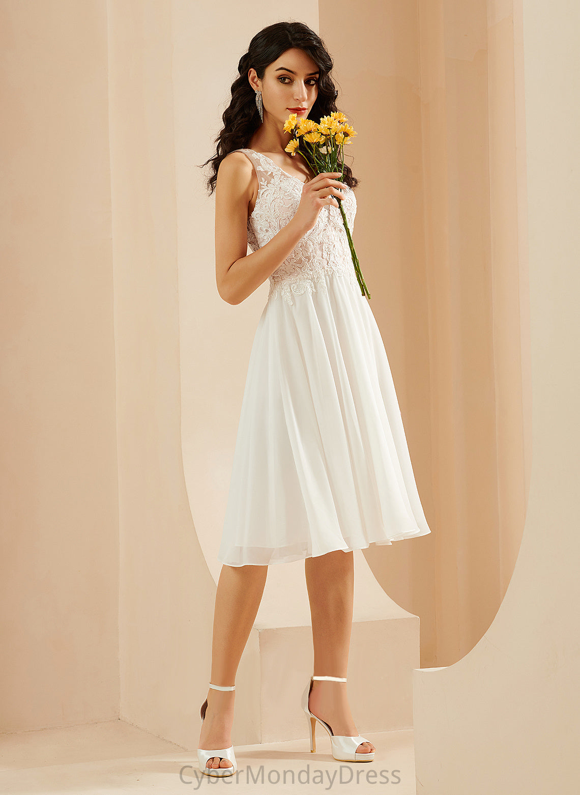 Chiffon V-neck Wedding Dresses A-Line Wedding Knee-Length Heather Dress With Sequins Lace