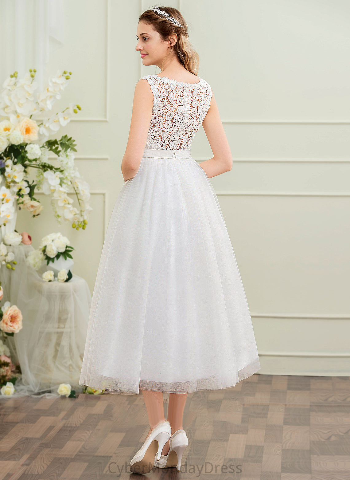 Evie Dress Beading Ball-Gown/Princess Wedding Dresses With Neck Satin Tea-Length Lace Scoop Tulle Wedding Sequins