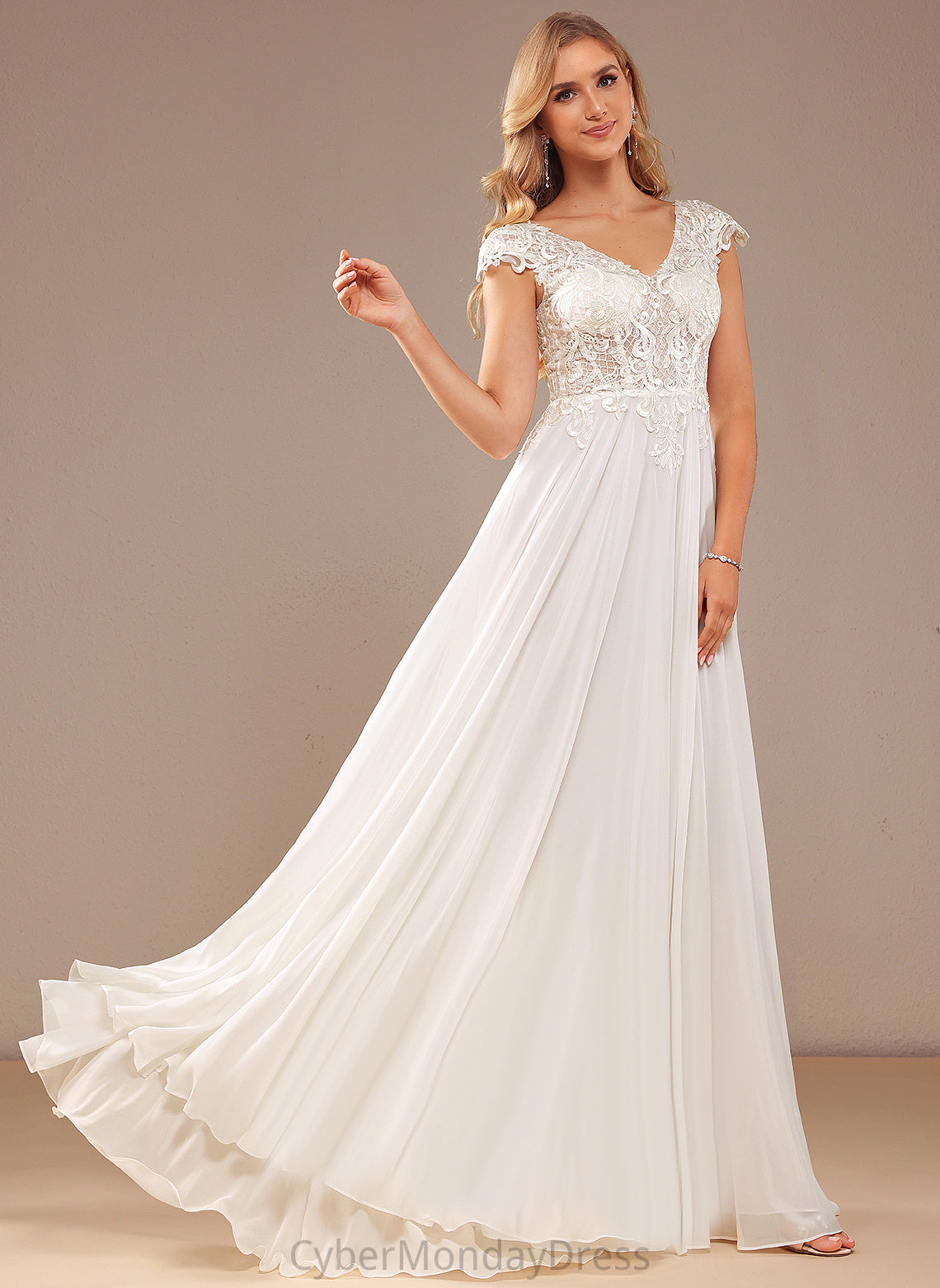 Wedding Dresses Wedding Dress With Train Nicky Lace A-Line V-neck Lace Sweep Chiffon