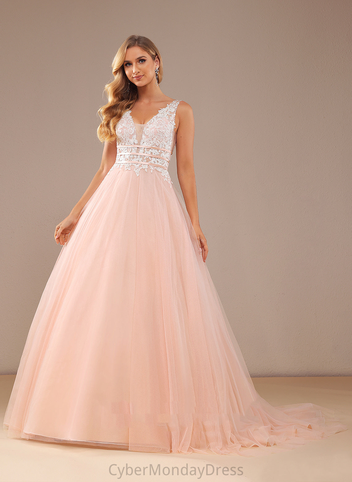 Train Wedding Dresses Tulle Lace Court V-neck Lace Marilyn Wedding Dress With Sequins Ball-Gown/Princess