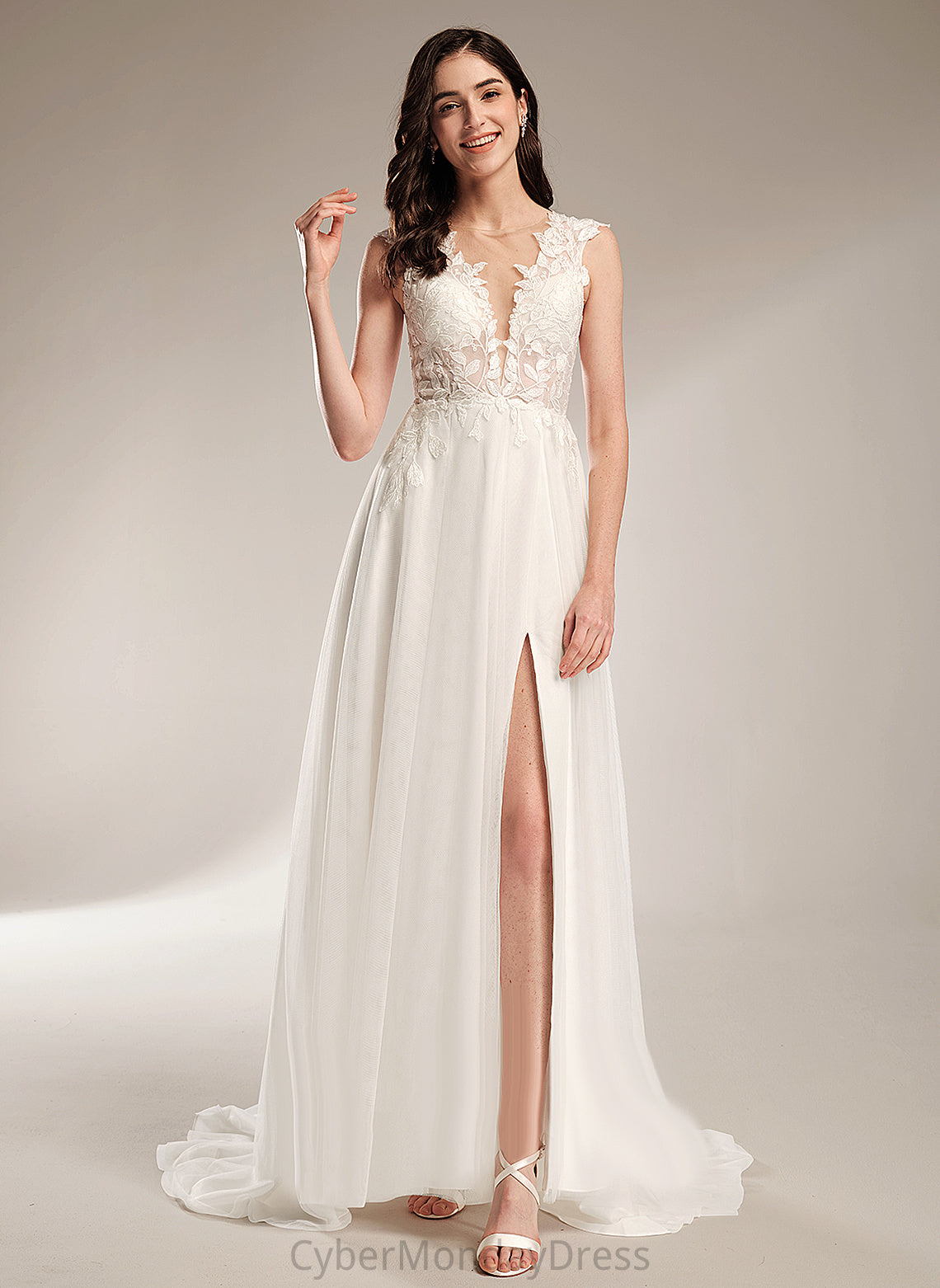 Wedding Court Wedding Dresses Sequins With Dress Tulle Lace V-neck Amy Train A-Line