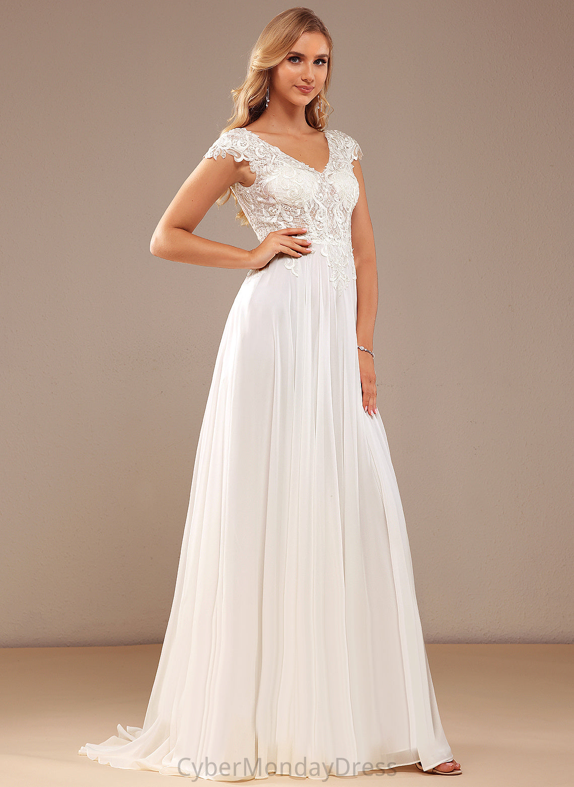 Wedding Dresses Wedding Dress With Train Nicky Lace A-Line V-neck Lace Sweep Chiffon