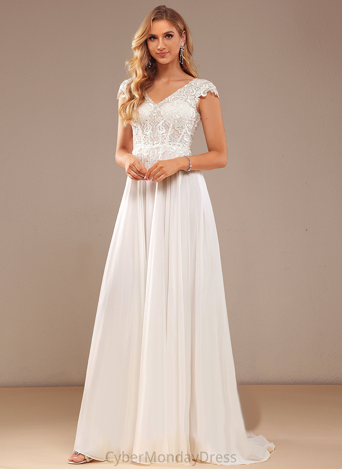 Wedding Dresses Wedding Dress With Train Nicky Lace A-Line V-neck Lace Sweep Chiffon