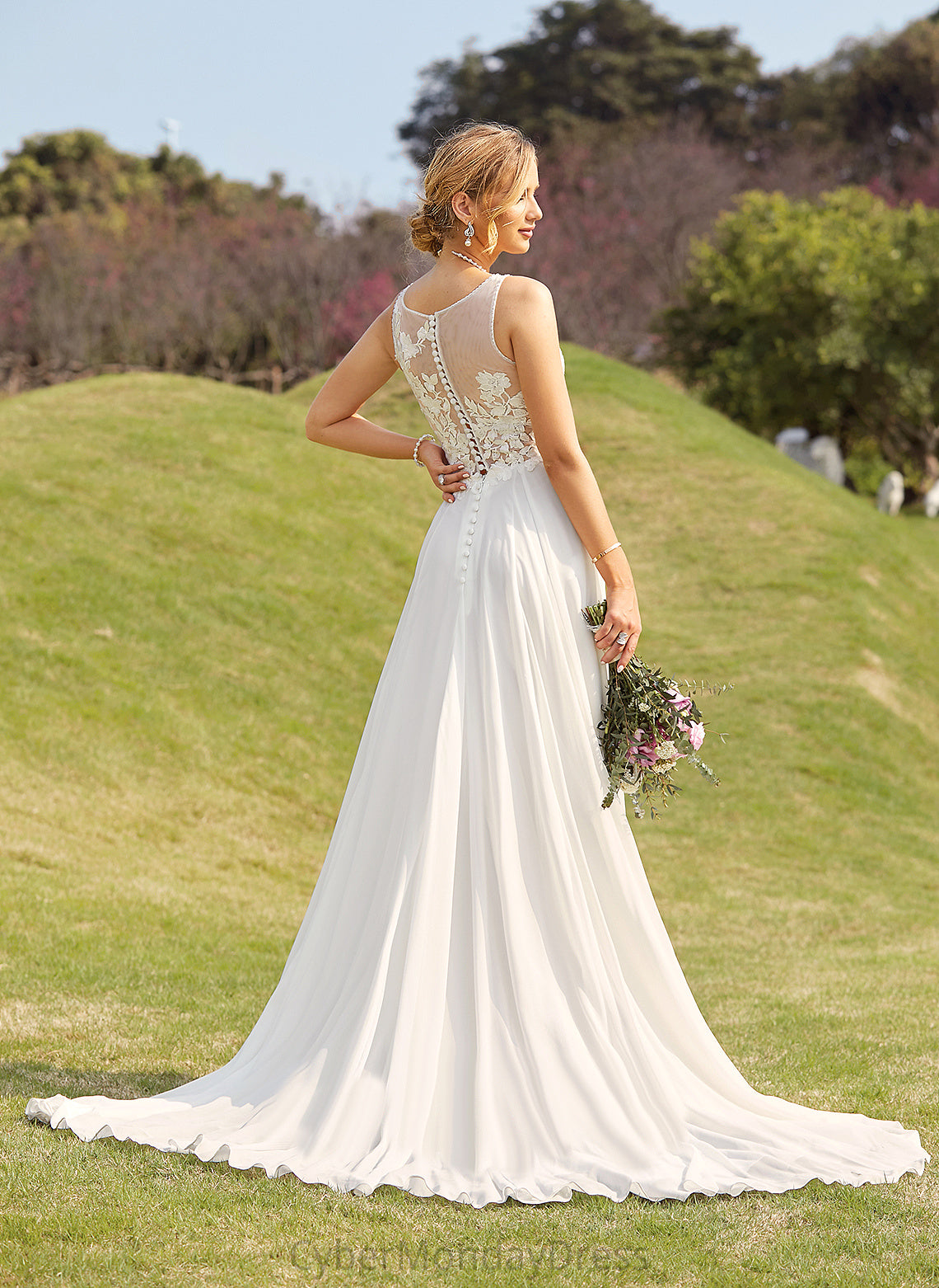 Court Beading With Kinley Chiffon Sequins Dress A-Line Train Wedding Dresses V-neck Lace Wedding